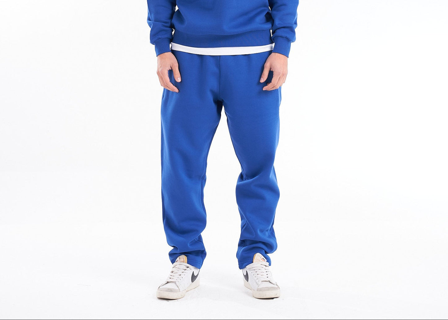 Blue Essential Sweatpants – The Celestial Classic