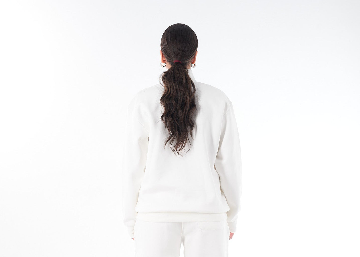 White Quarter-Zip – The Timeless Essential